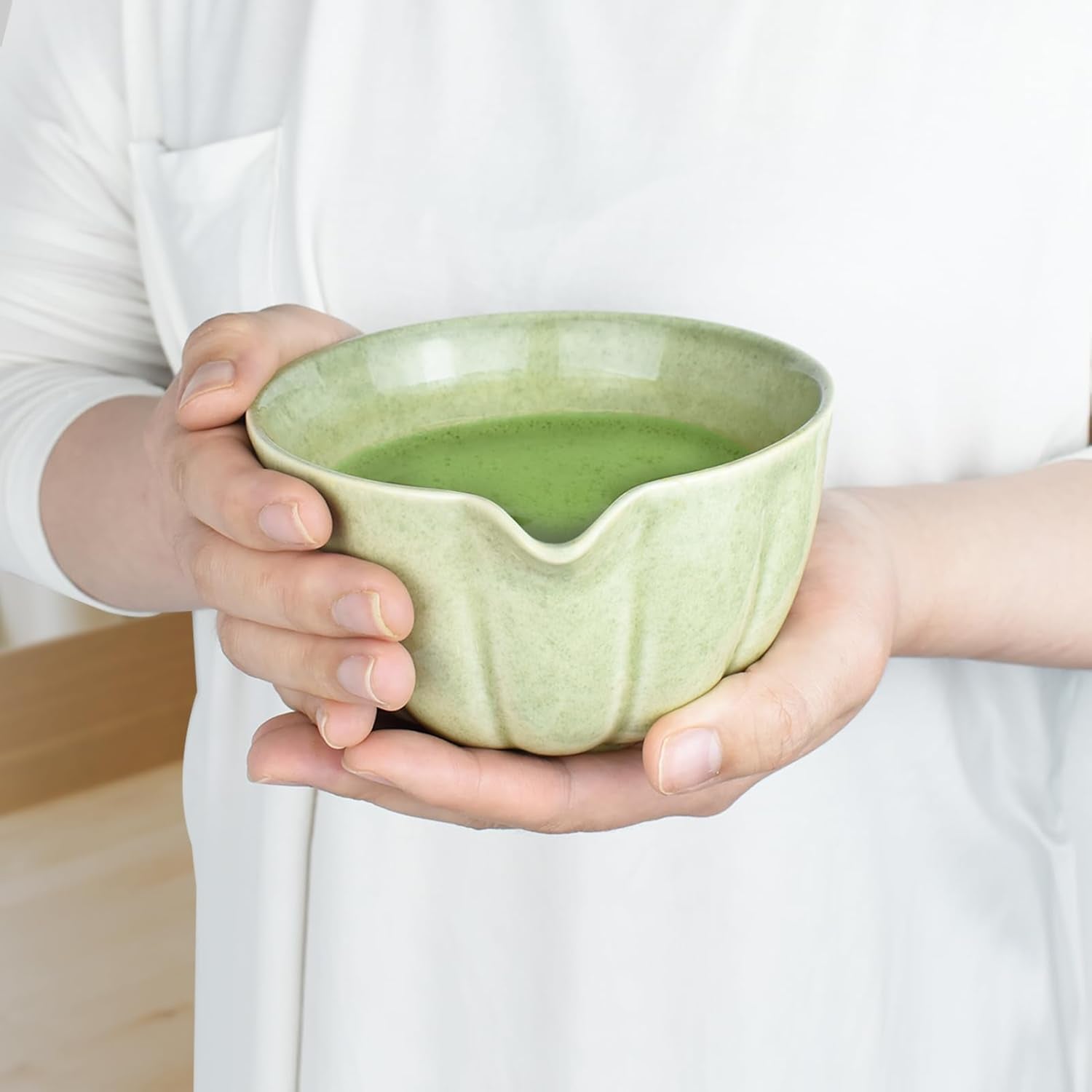 Artcome Japanese Matcha Tea Set, Matcha Bowl with Pouring Spout, Matcha Whisk, T